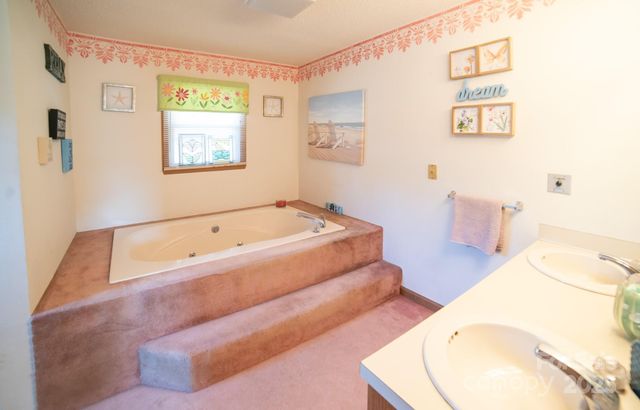 4781 Sugar Loaf Road, Morganton, NC 28655