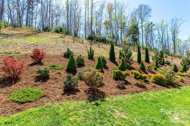 153 Water Leaf Drive, Weaverville, NC 28787