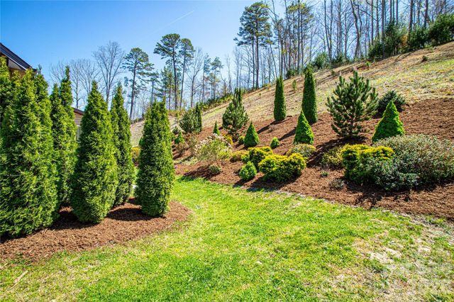 153 Water Leaf Drive, Weaverville, NC 28787