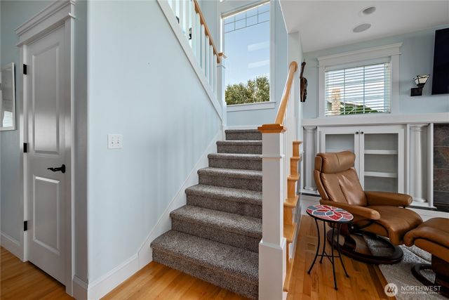 2402 J Avenue, Anacortes, WA 98221