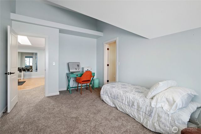 2402 J Avenue, Anacortes, WA 98221