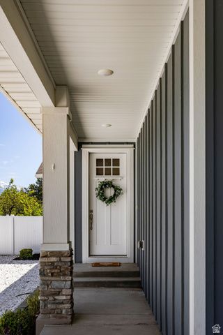 1662 E HOPKINS LN, Salt Lake City, UT 84108