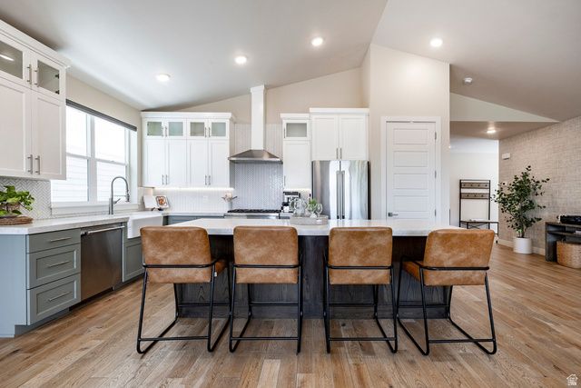 1662 E HOPKINS LN, Salt Lake City, UT 84108