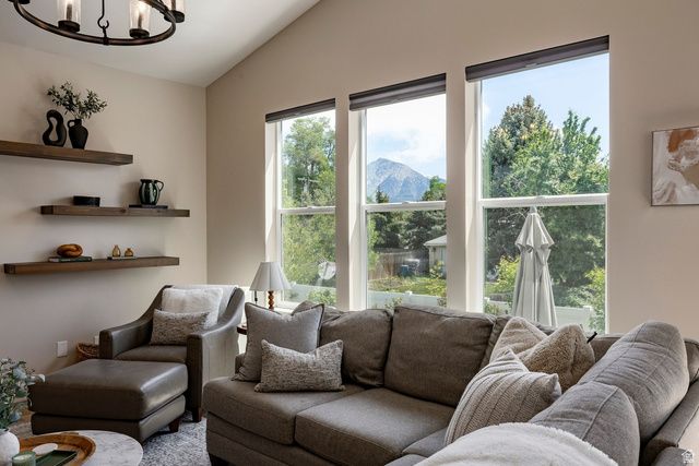1662 E HOPKINS LN, Salt Lake City, UT 84108