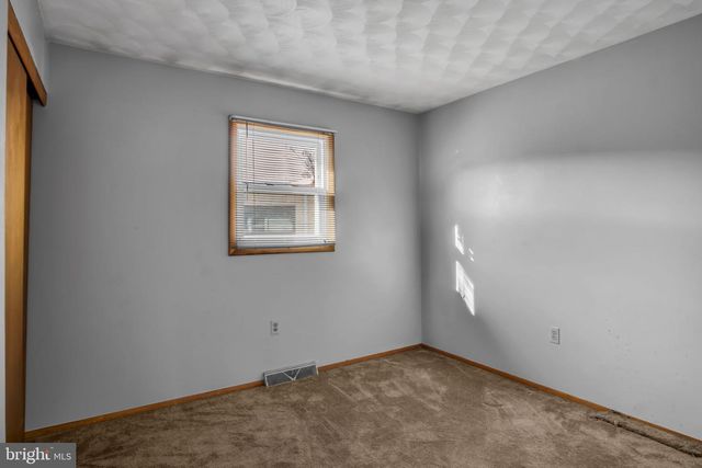 318 E EMAUS ST, Middletown, PA 17057