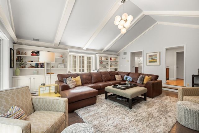 115 Fox Run Rd, Sudbury, MA 01776
