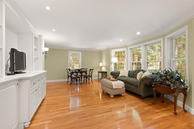 115 Fox Run Rd, Sudbury, MA 01776