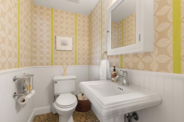 115 Fox Run Rd, Sudbury, MA 01776