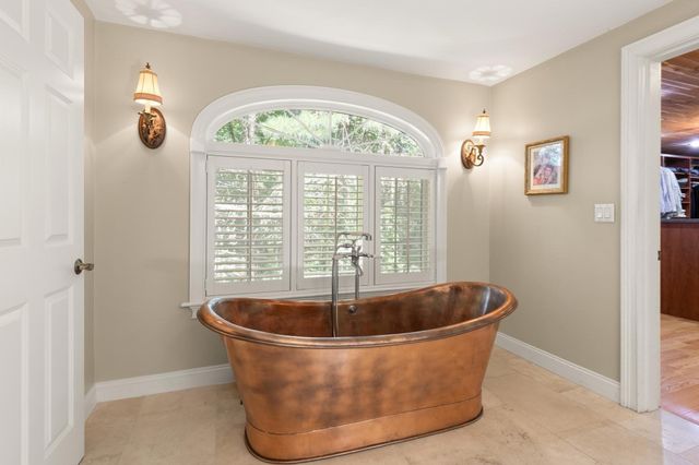 115 Fox Run Rd, Sudbury, MA 01776