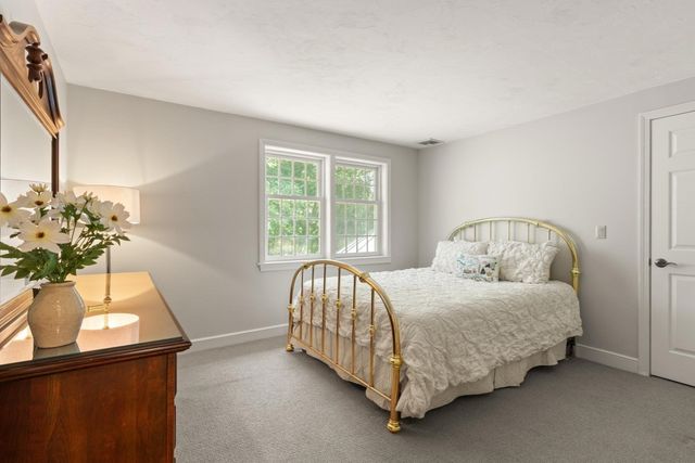 115 Fox Run Rd, Sudbury, MA 01776