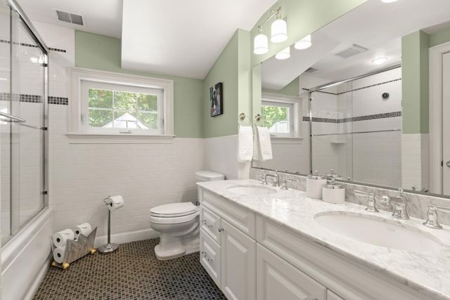 115 Fox Run Rd, Sudbury, MA 01776
