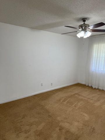 115 Lakes End Drive D, Fort Pierce, FL 34982