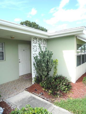 115 Lakes End Drive D, Fort Pierce, FL 34982