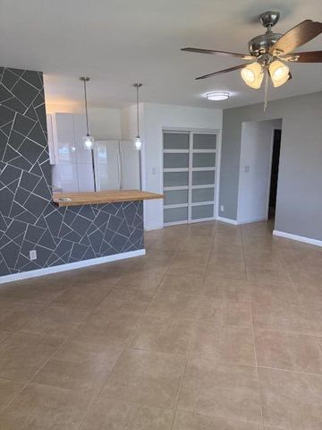 115 Lakes End Drive D, Fort Pierce, FL 34982
