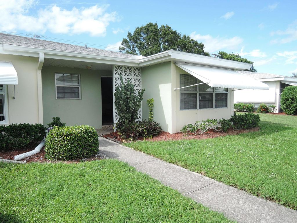 115 Lakes End Drive D, Fort Pierce, FL 34982
