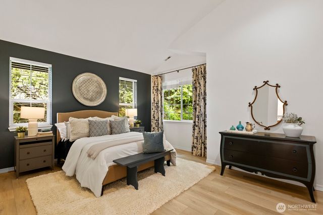 18560 NE 57th Street, Redmond, WA 98052