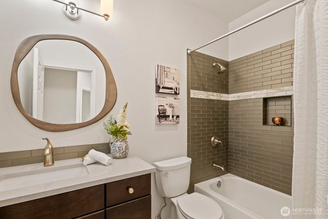 18560 NE 57th Street, Redmond, WA 98052