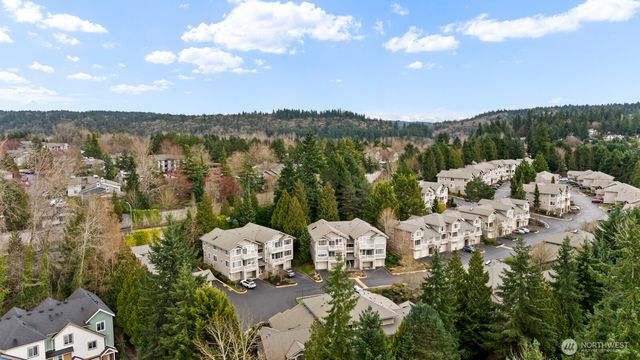 18560 NE 57th Street, Redmond, WA 98052