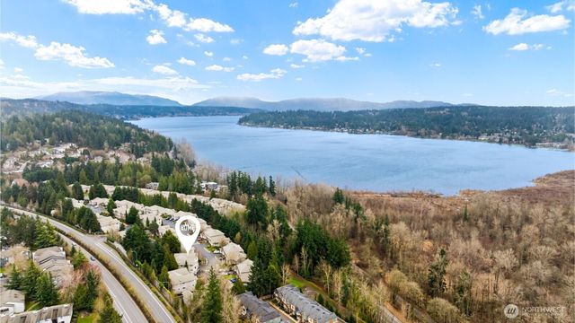 18560 NE 57th Street, Redmond, WA 98052