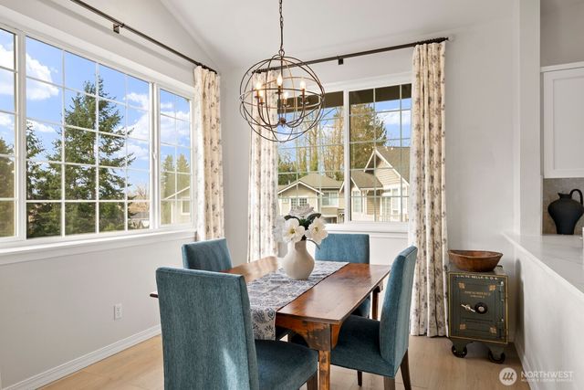 18560 NE 57th Street, Redmond, WA 98052