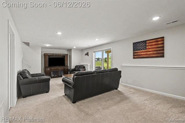 603 Land Bridge, Perry, MI 48872