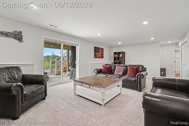 603 Land Bridge, Perry, MI 48872
