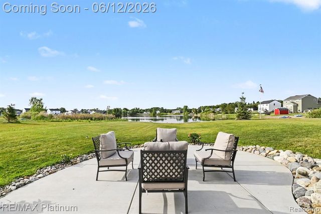 603 Land Bridge, Perry, MI 48872