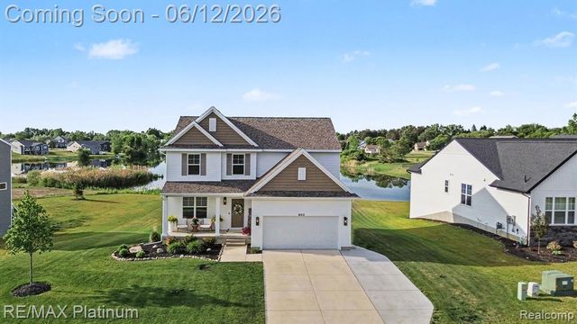 603 Land Bridge, Perry, MI 48872