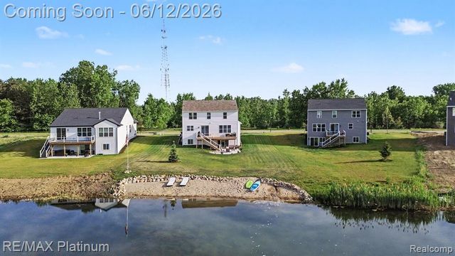 603 Land Bridge, Perry, MI 48872