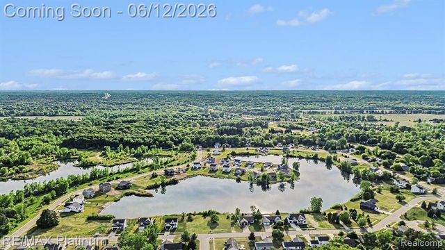 603 Land Bridge, Perry, MI 48872