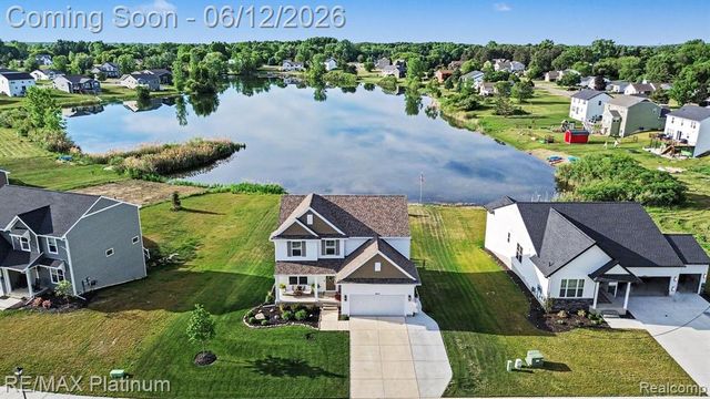 603 Land Bridge, Perry, MI 48872