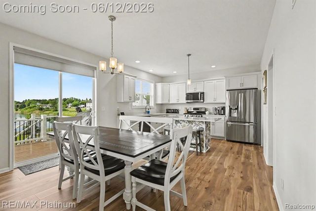 603 Land Bridge, Perry, MI 48872