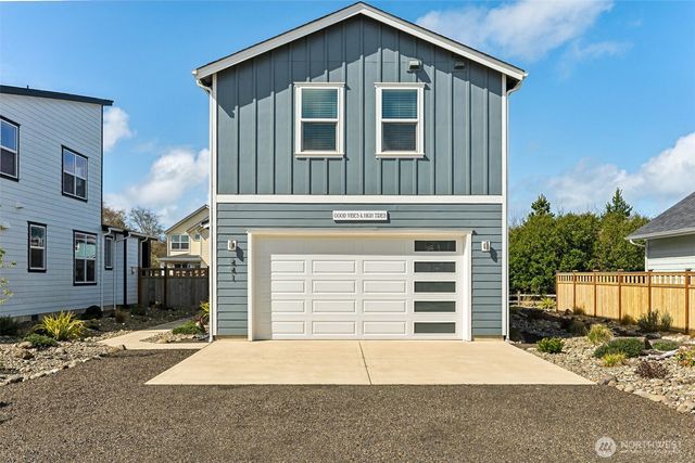 441 Lupine Lane SW, Ocean Shores, WA 98569