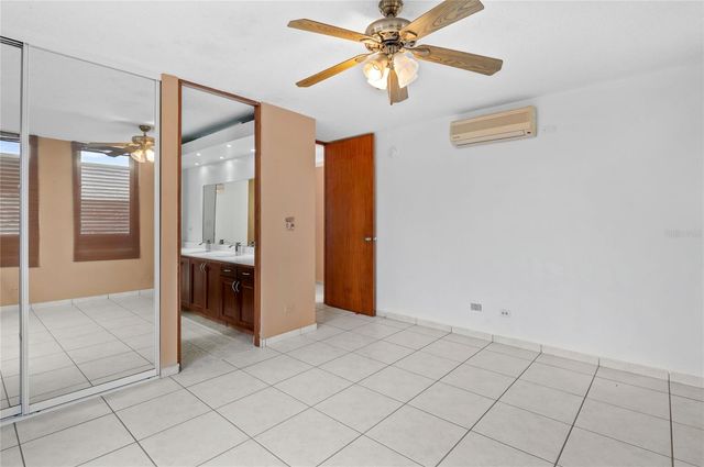 Via Del Sol URB. HACIENDA SAN JOSE 64, Caguas, PR 00727