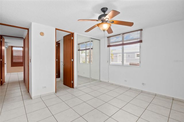 Via Del Sol URB. HACIENDA SAN JOSE 64, Caguas, PR 00727