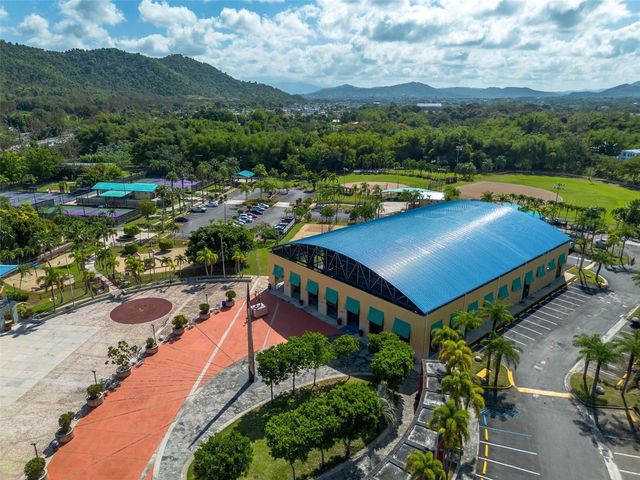 Via Del Sol URB. HACIENDA SAN JOSE 64, Caguas, PR 00727