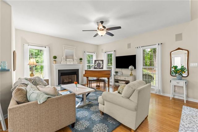 4411 Deacon Court, High Point, NC 27265