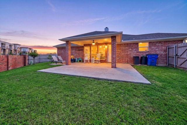 3218 Dove Valley Lane, Mansfield, TX 76063