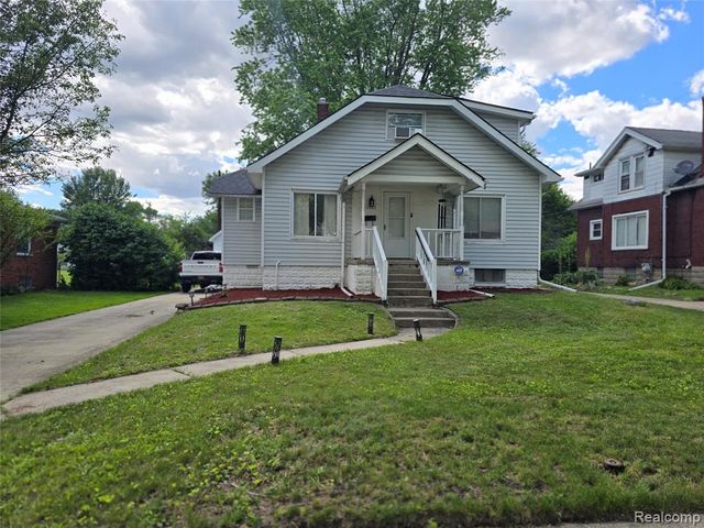 22889 Oakwood Avenue, Eastpointe, MI 48021