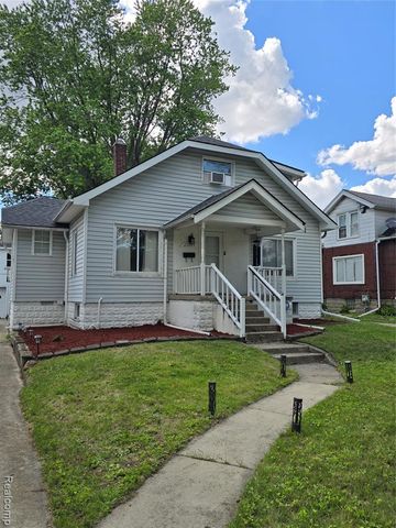 22889 Oakwood Avenue, Eastpointe, MI 48021