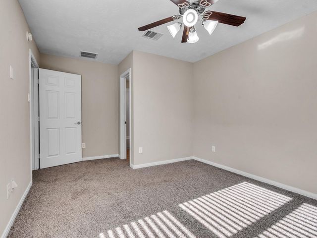 6827 Davy Crockett Drive, Manvel, TX 77578