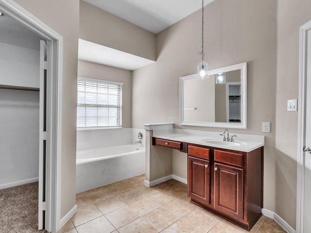 6827 Davy Crockett Drive, Manvel, TX 77578