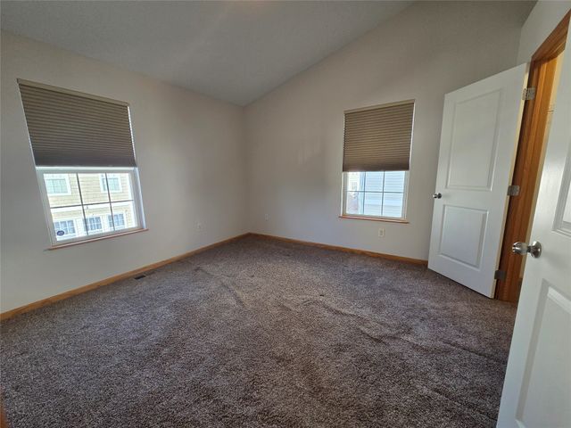 1111 Fieldstone Lane, Pleasant Hill, IA 50327