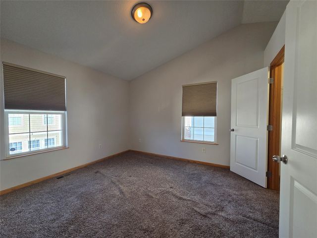 1111 Fieldstone Lane, Pleasant Hill, IA 50327