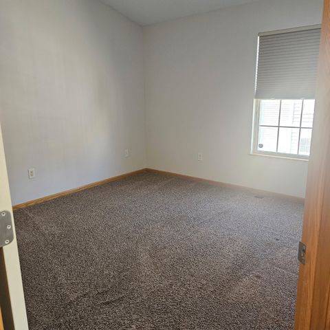 1111 Fieldstone Lane, Pleasant Hill, IA 50327