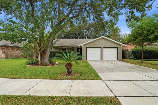 5208 Cunningham Drive, Pearland, TX 77581