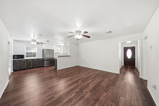 5208 Cunningham Drive, Pearland, TX 77581