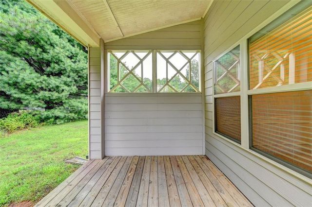 6096 Apple Grove Road, Buford, GA 30519