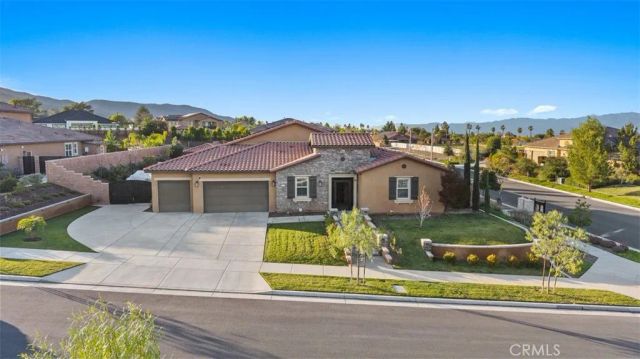 4050 Murphy Court, Corona, CA 92881