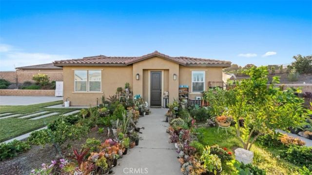 4050 Murphy Court, Corona, CA 92881